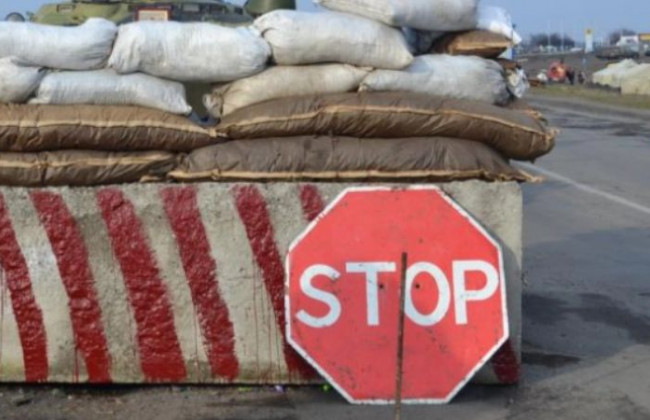 Андрій Богдан про блокпости: Сповільнюючи рух транспорту, ви самостійно затягуєте зашморг на шиї нашої держави