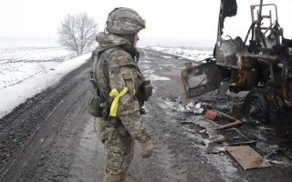 Колонна российской техники попала в засаду ВСУ: видео