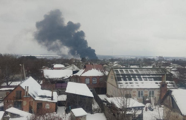 В Тростянце обстреляли завод: есть жертвы