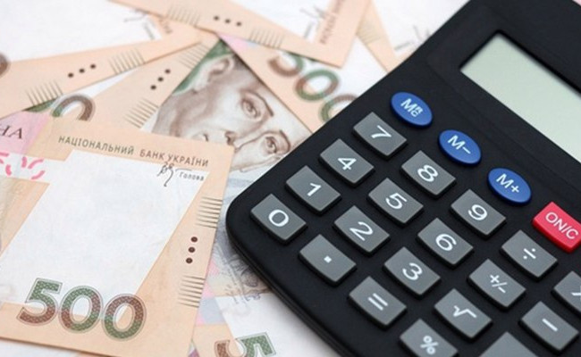 Кабмін тимчасово дозволив  керівникам непрацюючих державних установ самостійно визначати зарплату працівників