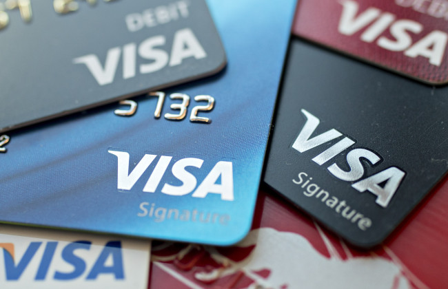 Visa продлила срок работы российских карт за рубежом до 11 марта