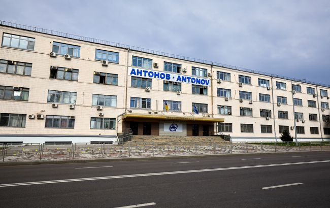 В Киеве  обстреляли завод «Антонов», — КГГА