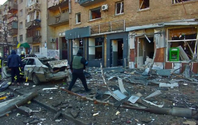 Падение обломков ракеты на Куреневке: момент попал на видео