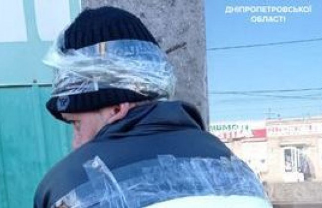 В Днепре местный пытался украсть с блокпоста противотанковый еж