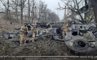 Оборона Маріуполя: «Азов» продовжує нищити ворогів