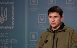 Подоляк о переговорах: «Нам нужны прямые и жесткие гарантии того, что небо обязательно будет закрыто»