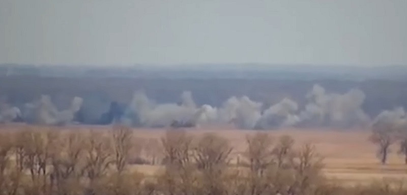 На Київщині ЗСУ розгромили чергову колону ворожої техніки: відео
