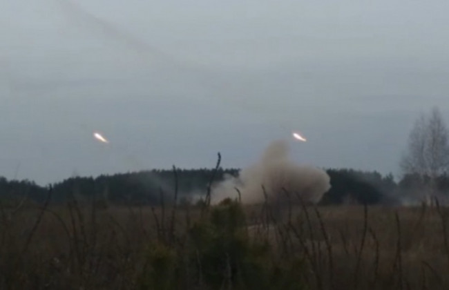 Українські захисники показали, як знищили переправу окупантів: відео