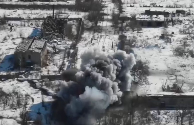 Разлетелся на мелкие куски: ВСУ уничтожили танк противника, видео