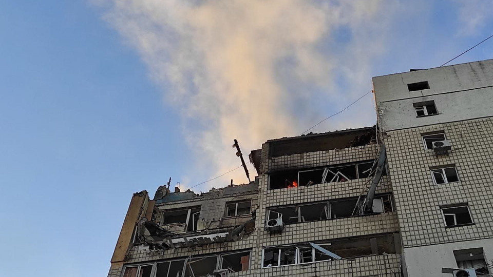 Внаслідок ворожого обстрілу у Києві стався обвал у житловому будинку, — ДСНС
