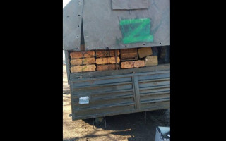Под Николаевом оккупанты во время бегства оставили машину с боеприпасами