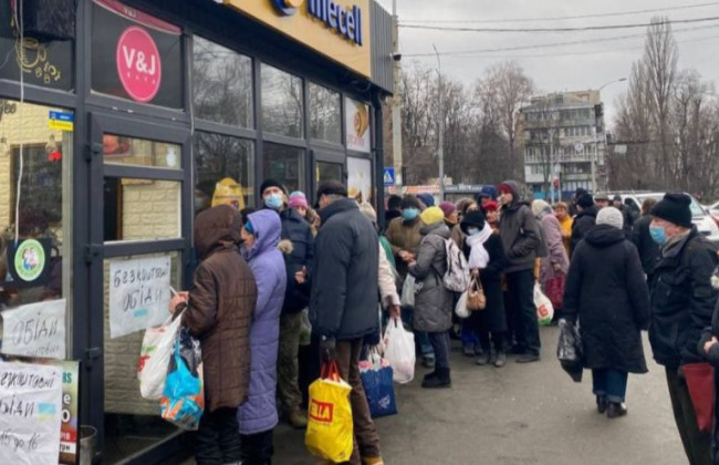 У Києві створили хаб із гарячими обідами та ліками