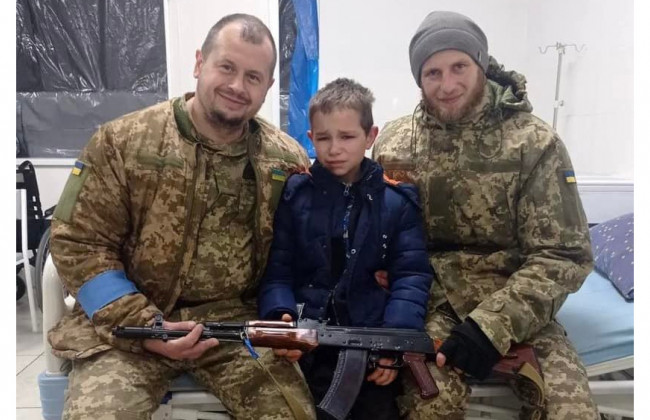 В Киевской области 11-летний мальчик пришел к военным записаться в добровольцы