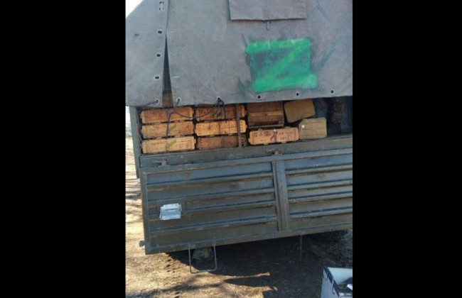 Под Николаевом оккупанты во время бегства оставили машину с боеприпасами