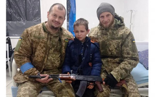 В Киевской области 11-летний мальчик пришел к военным записаться в добровольцы