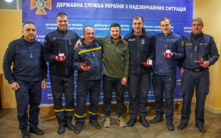 Президент вручив державні нагороди співробітникам ДСНС