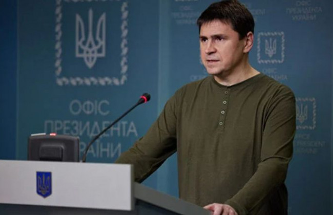 Михайло Подоляк: «НАТО — це організація, діяльність якої в основному полягає в організації самітів, на яких генерали показують, що вони круті»