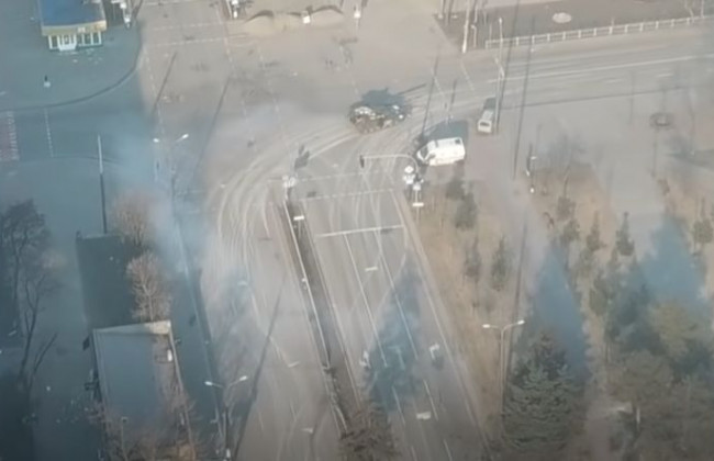 Полк «Азов» устроил охоту на танки оккупантов в Мариуполе: эффектное видео