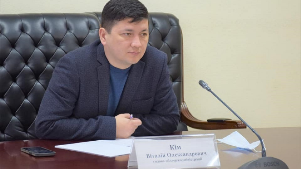 В Николаеве уничтожат билборды и пустят их на противотанковые ежи, — Ким
