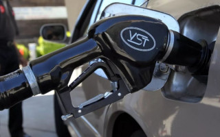Кабмін дозволив на час воєнного стану продавати в Україні пальне стандартів Євро-3 та Євро-4