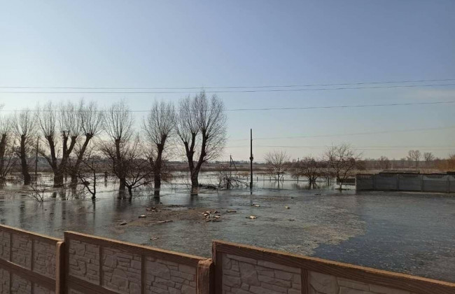 На Київщині захоплене окупантами село під загрозою затоплення: фото