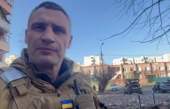 У Святошинському районі Києва сталася пожежа через уламки снаряда, — Кличко