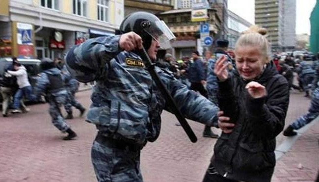 В Энергодар оккупанты привезли 600 омоновцев для разгона митинга, — Энергоатом