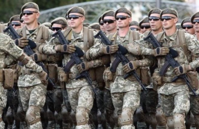 Раді пропонують дозволити депутатам служити в армії під час воєнного стану