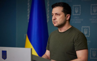 Зеленський відзначив державними нагородами 105 захисників України