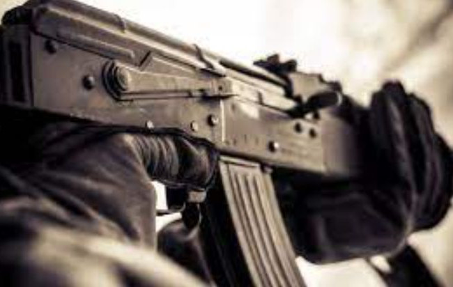 На Сумщині окупанти обстріляли подружжя пенсіонерів, які їхали на велосипедах у лікарню