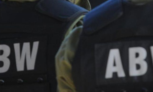 В Польше 45 российских дипломатов подозревают в шпионаже