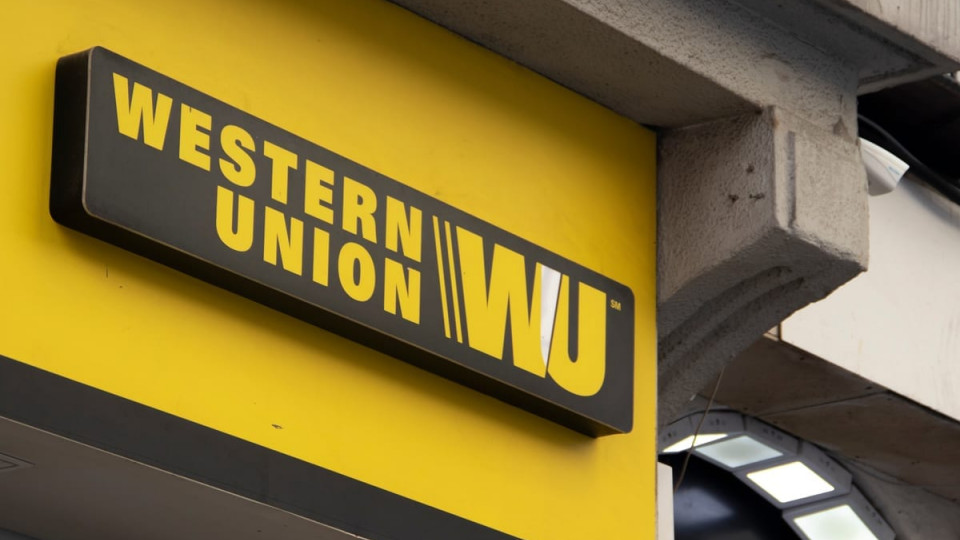 Western Union  останавливает проведение денежных переводов в РФ