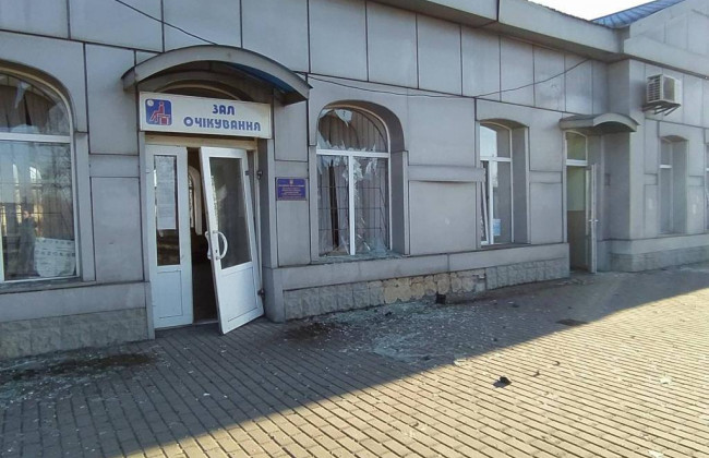 На Донеччині обстріляли залізничну станцію: фото