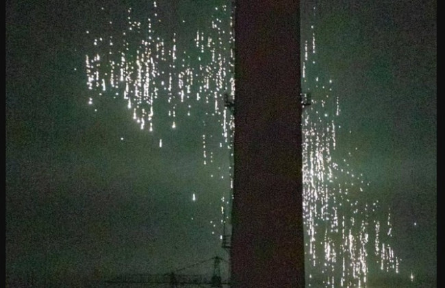 Зеленский заявил, что Россия применяет фосфорные бомбы против украинцев