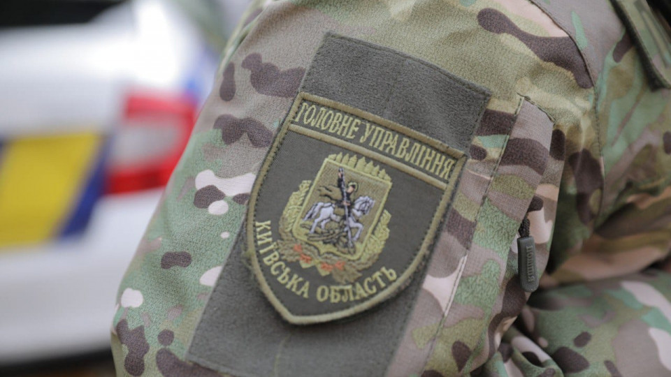 Оккупанты обстреляли из тяжелой артиллерии жилой массив окраины Вышгорода