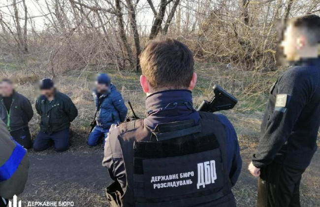 По $1,5 тисячі з кожного: в Одеській області викрили схему втечі чоловіків за кордон