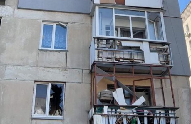 Окупанти обстріляли Лисичанськ, у небі – ворожа авіація