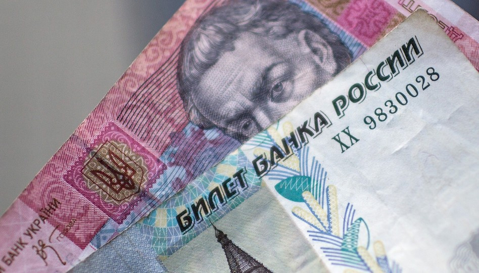 В Мелітополі та Генічеську окупанти намагаються ввести в обіг рублі, — РНБО