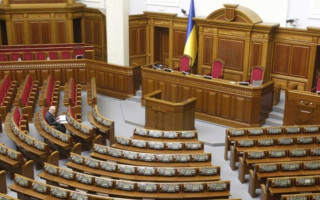 Зарплату народным депутатам будут выплачивать, независимо от их явки на заседания Верховной Рады
