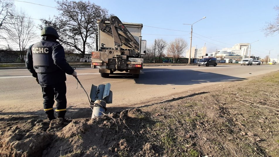 Количество погибших увеличилось: фото, видео и все подробности удара по 5-этажке в Харькове