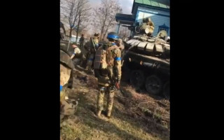 Ни дня без трофея: ВСУ захватили очередной российский танк, видео