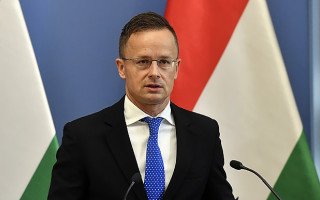 Венгрия отказала Украине в поставках оружия через свою территорию