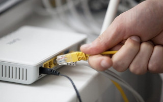 В Киеве 650 укрытий уже подключили к Wi-Fi