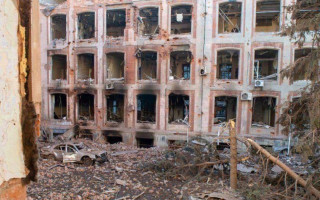 Появились фото уничтоженного корпуса Харьковского национального университета имени Каразина