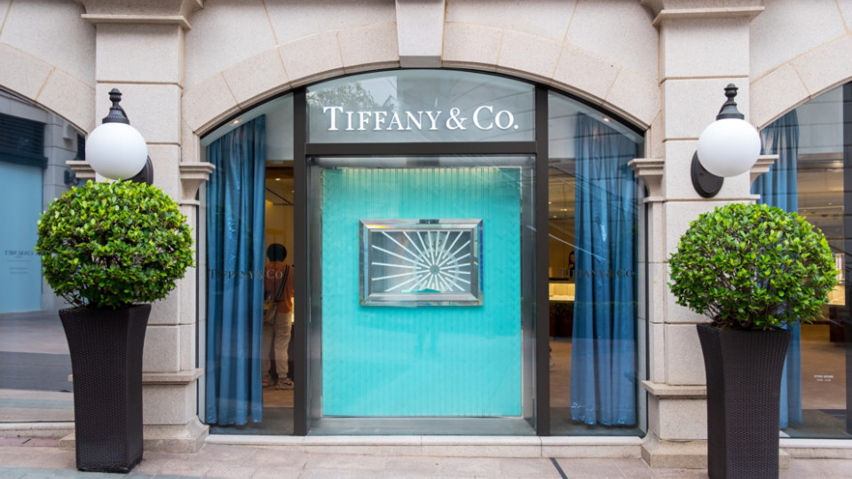 Ювелирный дом Tiffany & Co отказался покупать российские бриллианты и алмазы