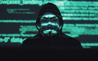 Хакеры Anonymous выложили в сеть базу Центробанка РФ и записали обращение к Путину, видео