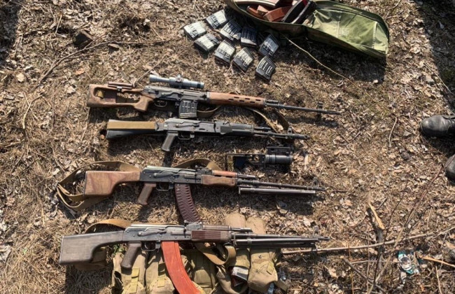 Українські військові знищили чеченців із росгвардії і захопили БТР та зброю: фото