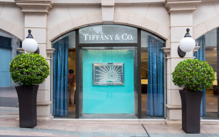Ювелирный дом Tiffany & Co отказался покупать российские бриллианты и алмазы