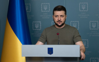 Російські війська знищують усе, що робить нас народом, але за це на них чекає відповідальність — звернення Зеленського, відео