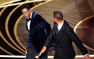 Уилл Смит ударил Криса Рока во время «Оскара-2022», видео